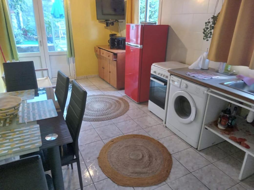 Apartament Le Calme Saint-Joseph Zewnętrze zdjęcie